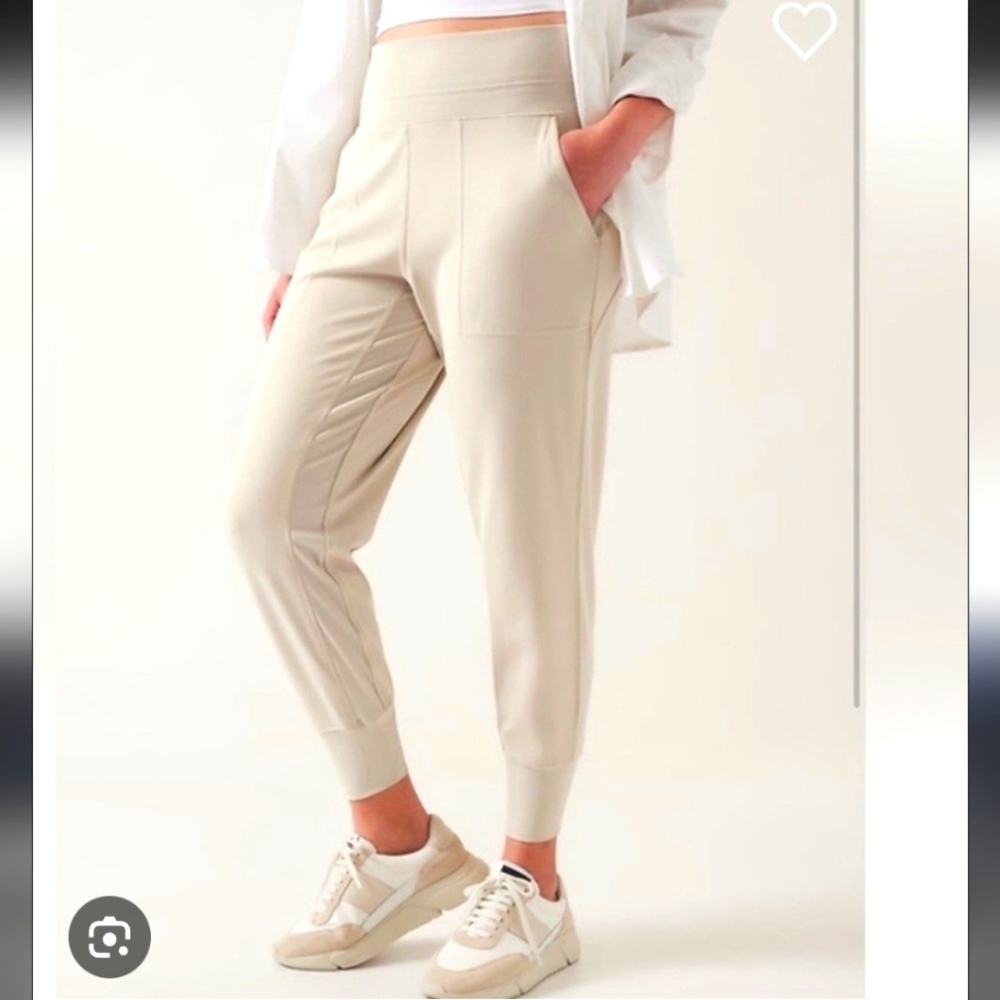 NWT Athleta Beige VeniceJoggers-Abalone...SIZE;L